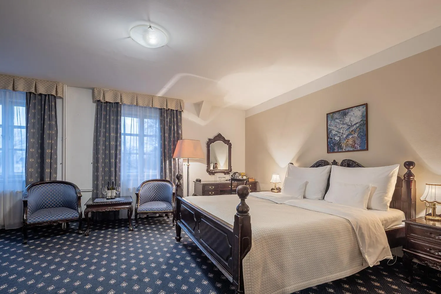 Pytloun Old Armoury Hotel Prague 4*,