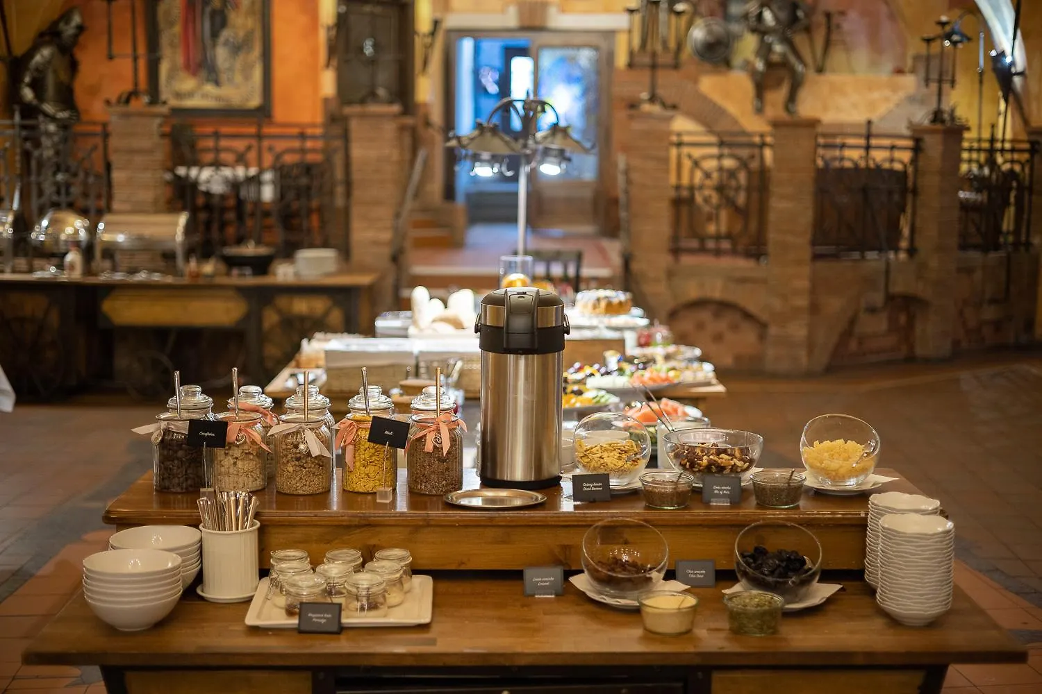 Pytloun Old Armoury Hotel Prague
