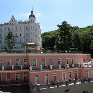 https://bristol-georgy-house-karlovy-vary.karlovyvary-hotels.com