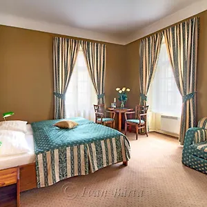 Otel U Schnellu, Prag